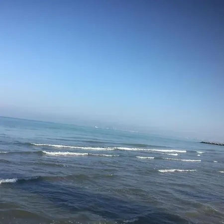 Seaside Haven - Golem, Albania גולם
